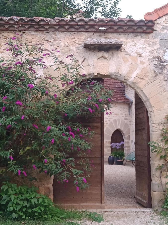 Les Granges De L Abbaye Bed & Breakfast Ginals Exterior photo